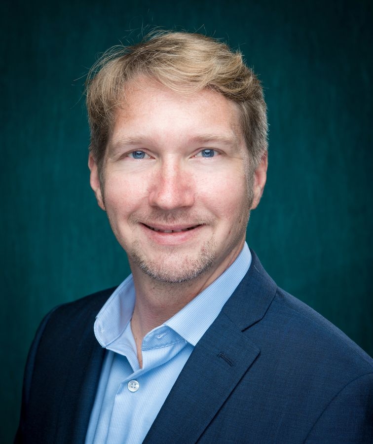 Christopher S. Elliott