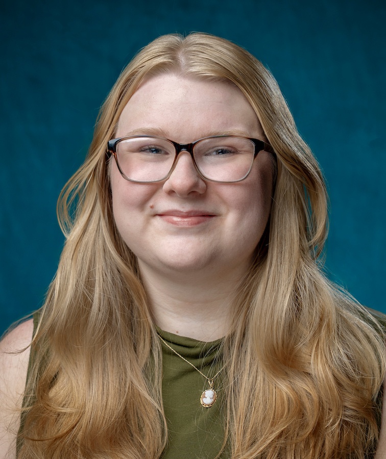 Savannah jones, student worker