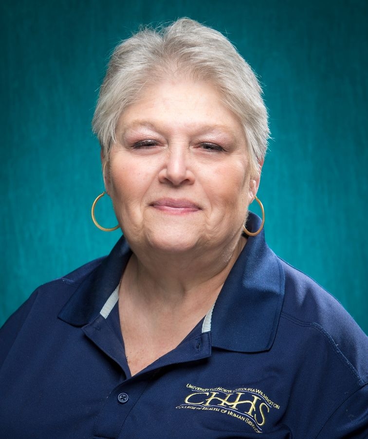 Linda D Kleckner