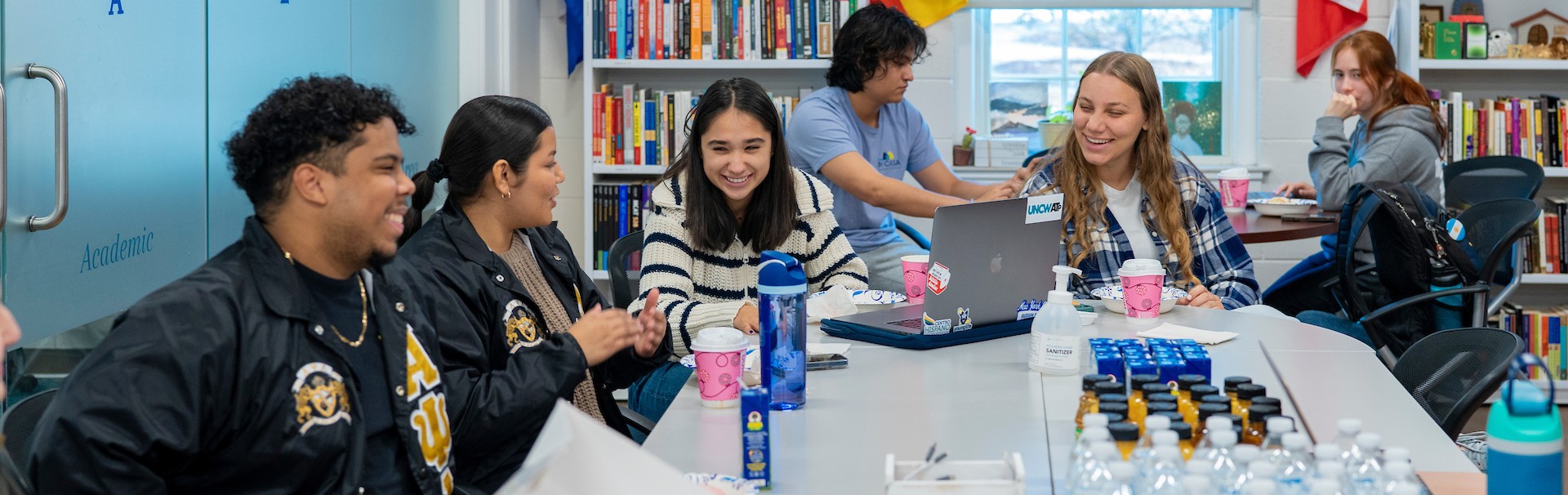 Centro Hispano club members meet in class room