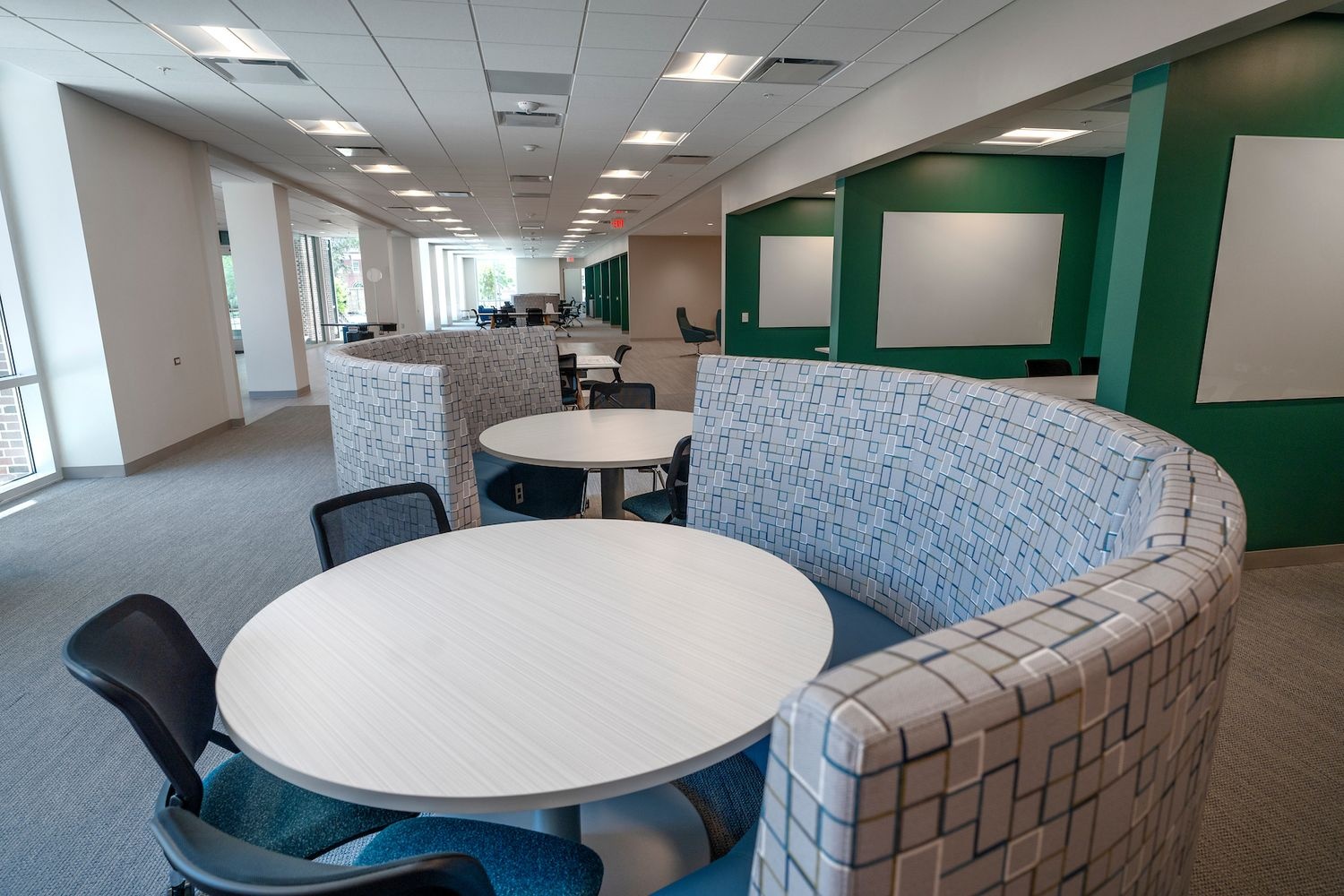 Group seating in Discovery Hall