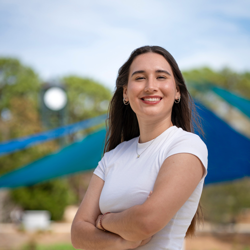 Melanie Garces, Precollege Mentee Cohort 9 , Precollege Mentor 2022-2025