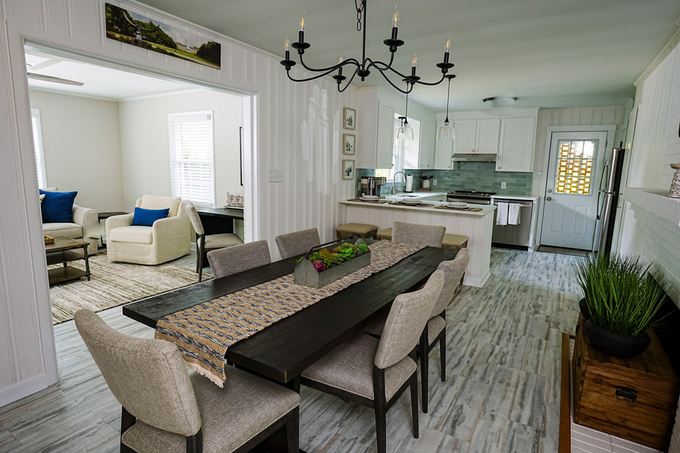 Dining room in combs house