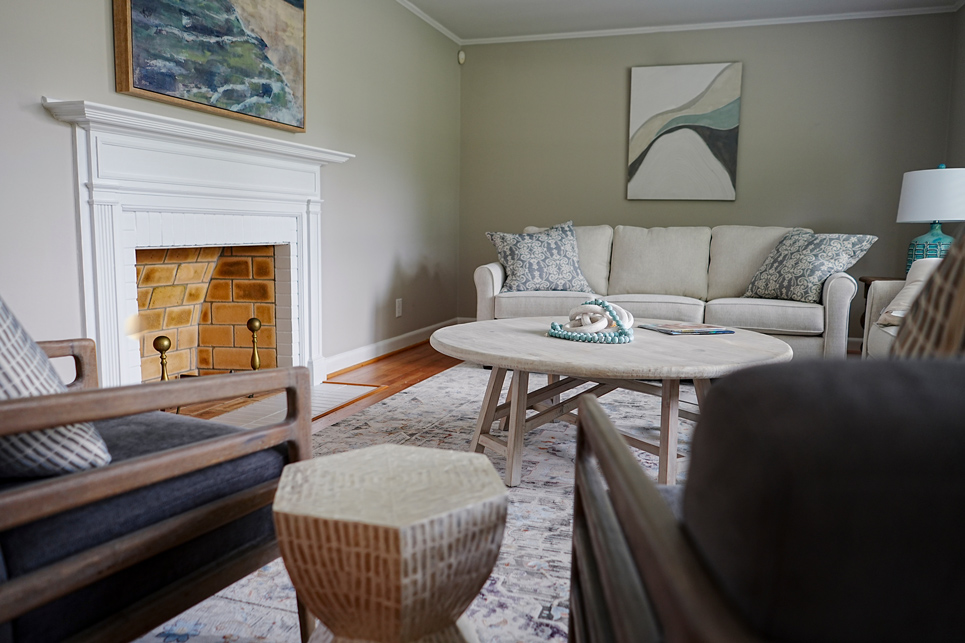 Sitting room in combs house