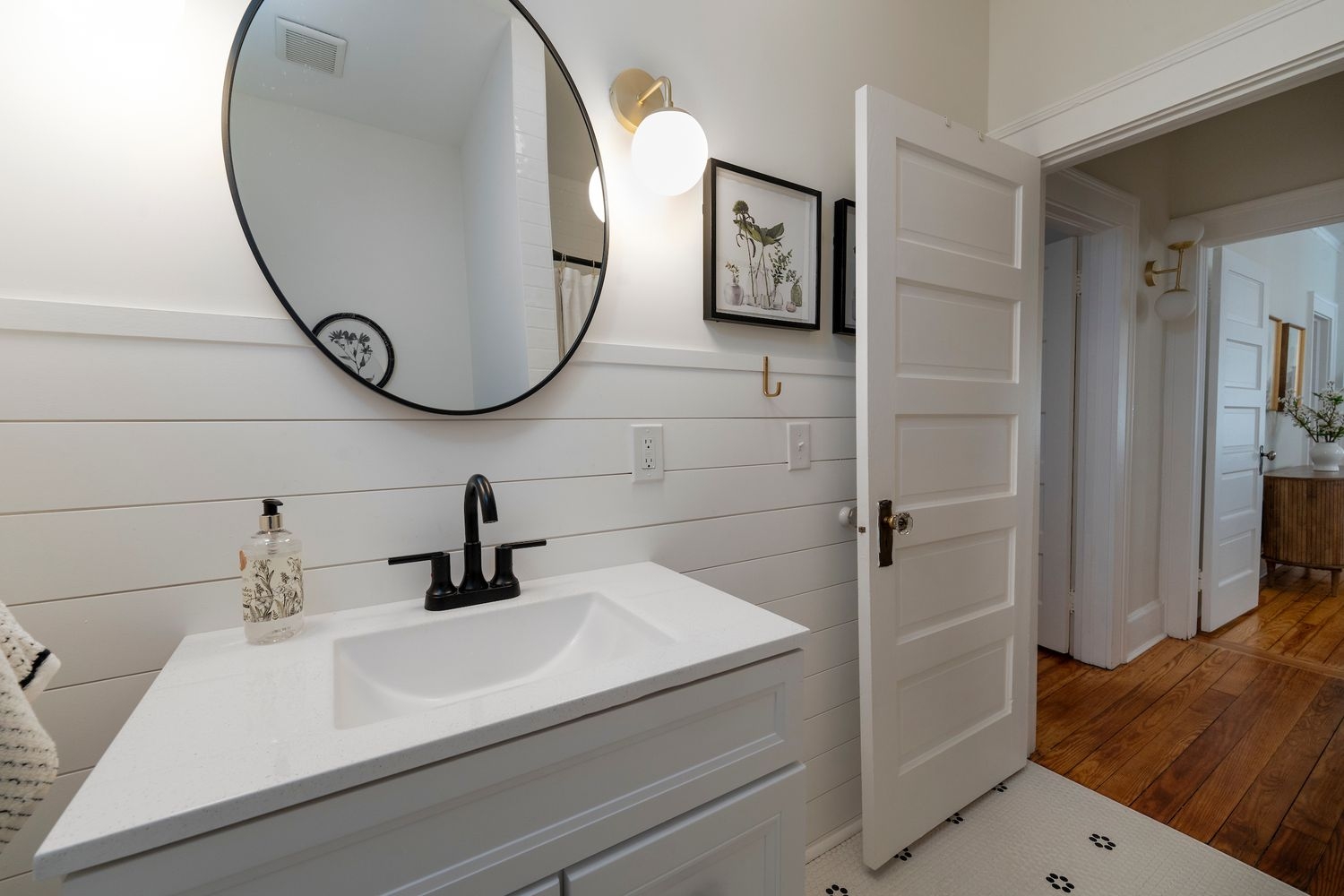 Padrick house bathroom